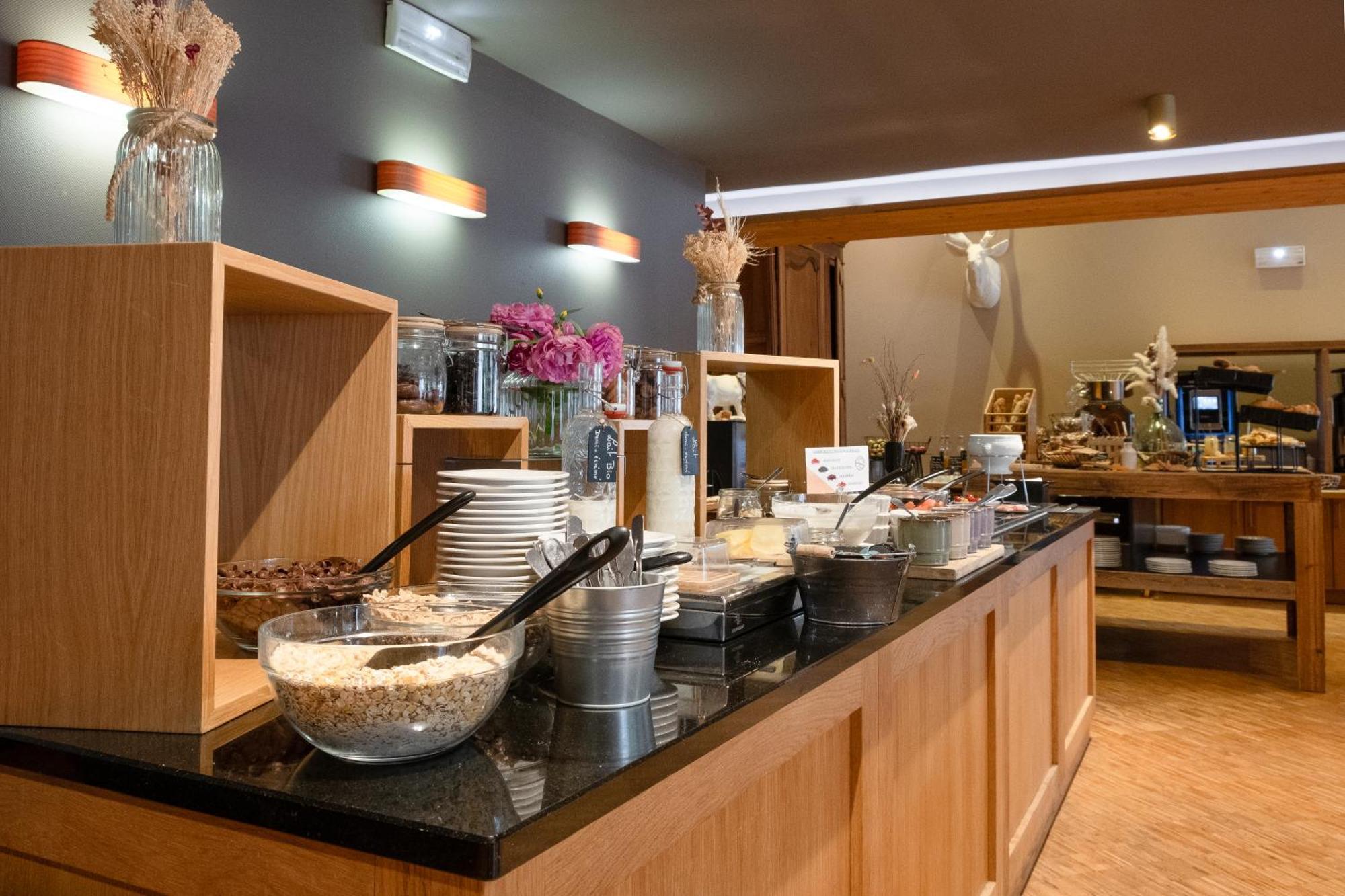 Mercure Saint-Lary Екстер'єр фото