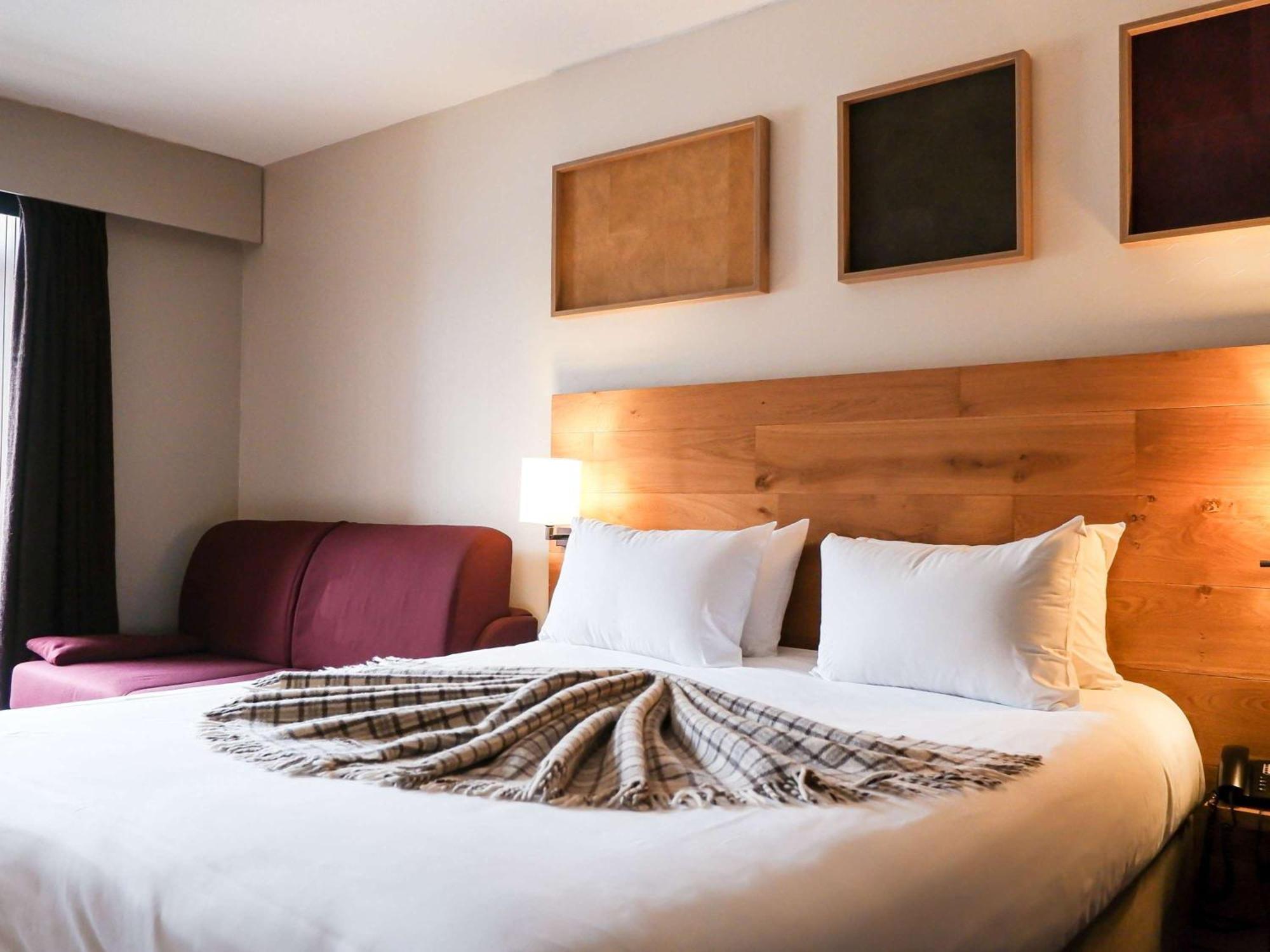 Mercure Saint-Lary Екстер'єр фото